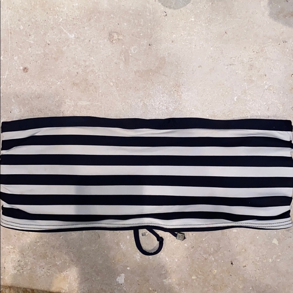 Bandeau black and white striped bikini top